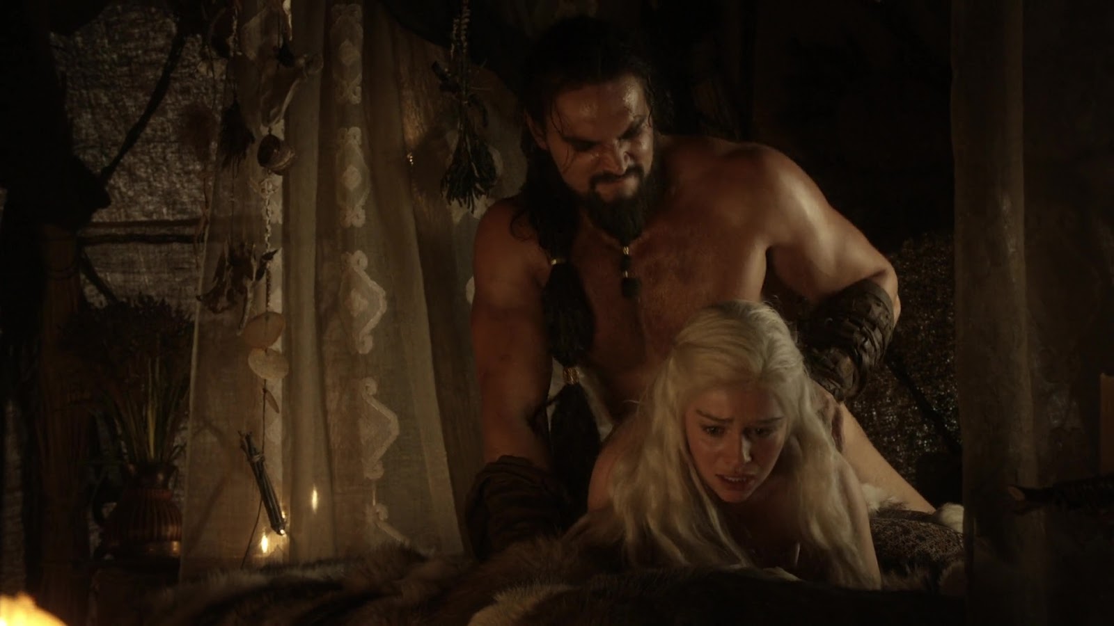 Jason Momoa nude in Game Of Thrones 1-02 "The Kingsroad" .