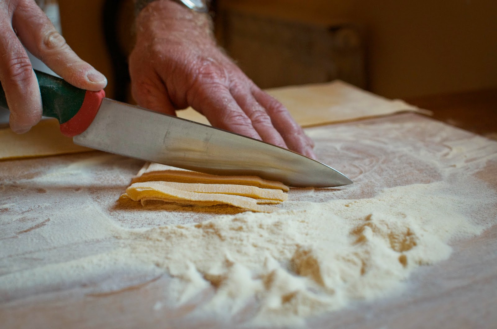 La Tavola Marche How to Cut Fresh Pasta by Hand {Video}