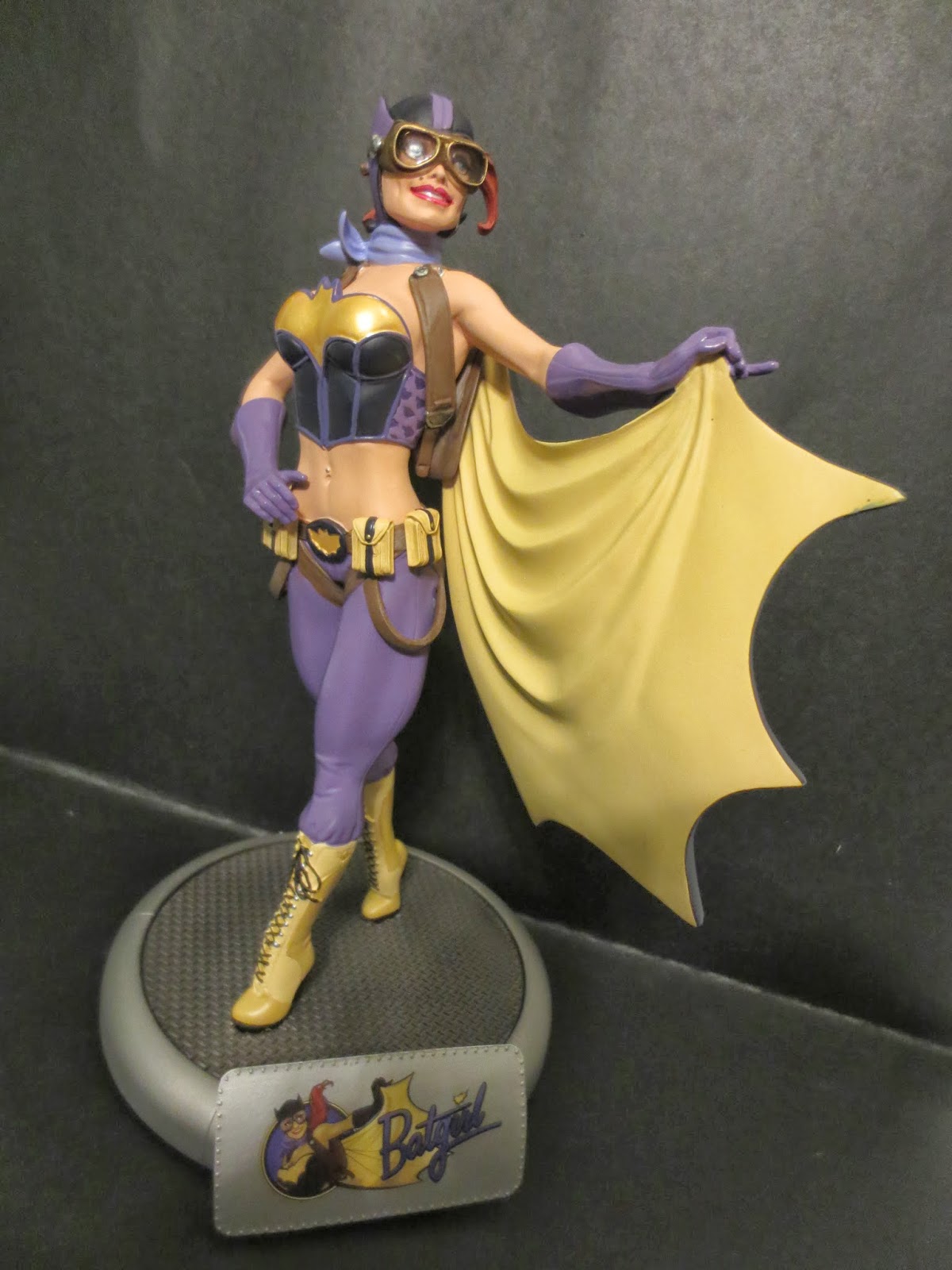 dc bombshells halloween batgirl statue