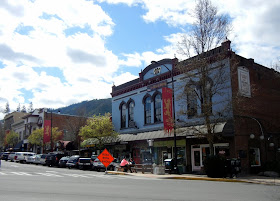 Walking around Ashland, OR Walking around Ashland, OR