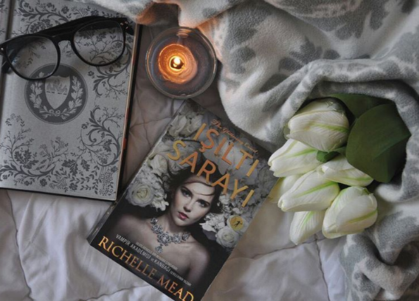 Siirsel Hisler Isilti Sarayi Richelle Mead Kitap Yorumu