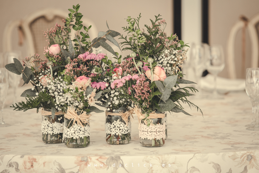 decoración de mesas de banquete de bodas