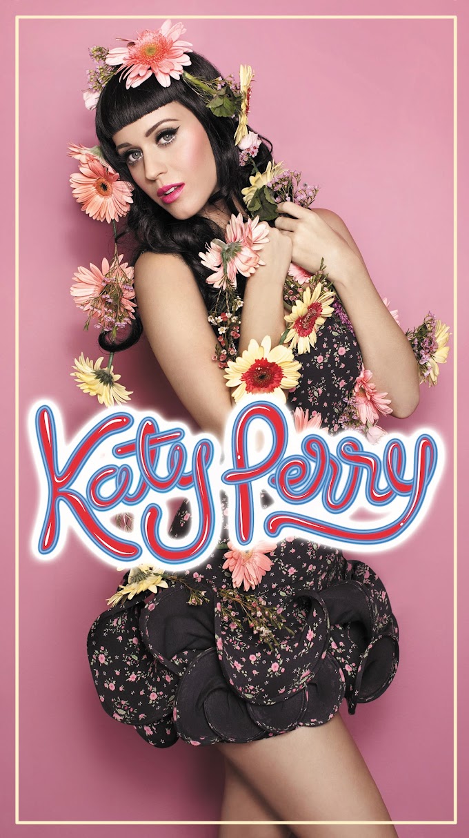 Get a KATY PERRY Special Edition item and save your rainy days in a very stylish way!