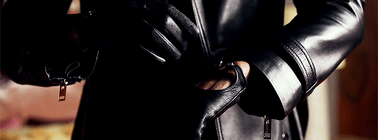 mmmm leather gloves are the best 