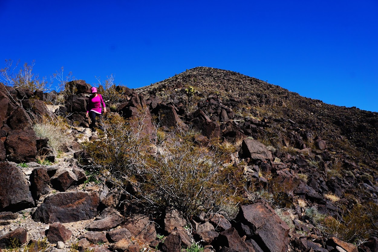 Lazarow World-Hike-About: 44.07 Nevada: Henderson, Black Mountain - not