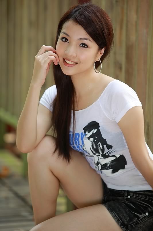http://4.bp.blogspot.com/-RDn80CezEIc/TWZl_2UnoHI/AAAAAAAABs0/Flb6RPDZbCM/s1600/Chinese+Beauty+girl+11.jpg