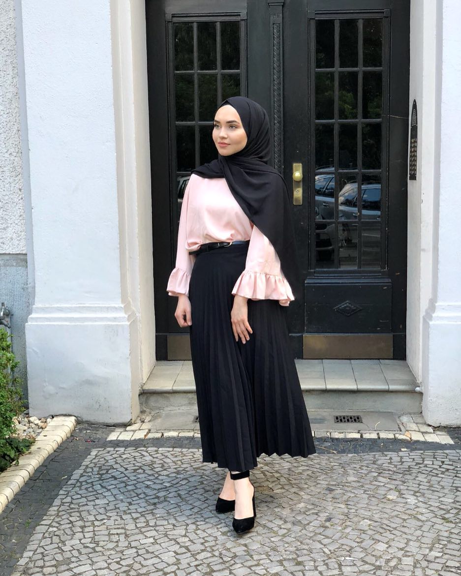 Robe Hijab 15 Styles Les Plus Populaires Sur Instagram Hijab Fashion And Chic Style