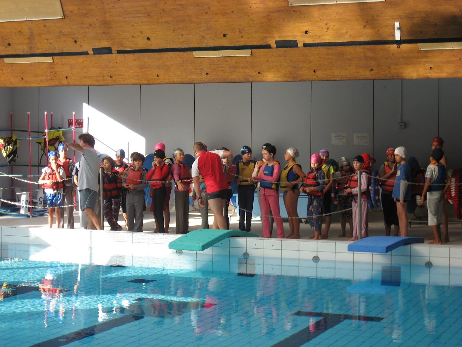 St André classe de CM2 Kayak test piscine