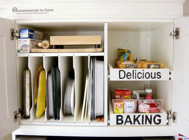 Kitchen Organization - Pull Out Shelves in Pantry - Remodelando la