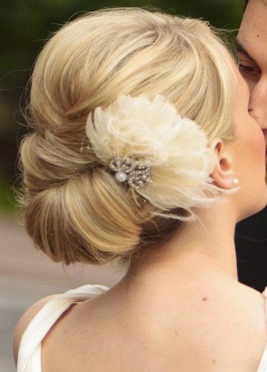 5 Glamorous Wedding Updos for 2015}