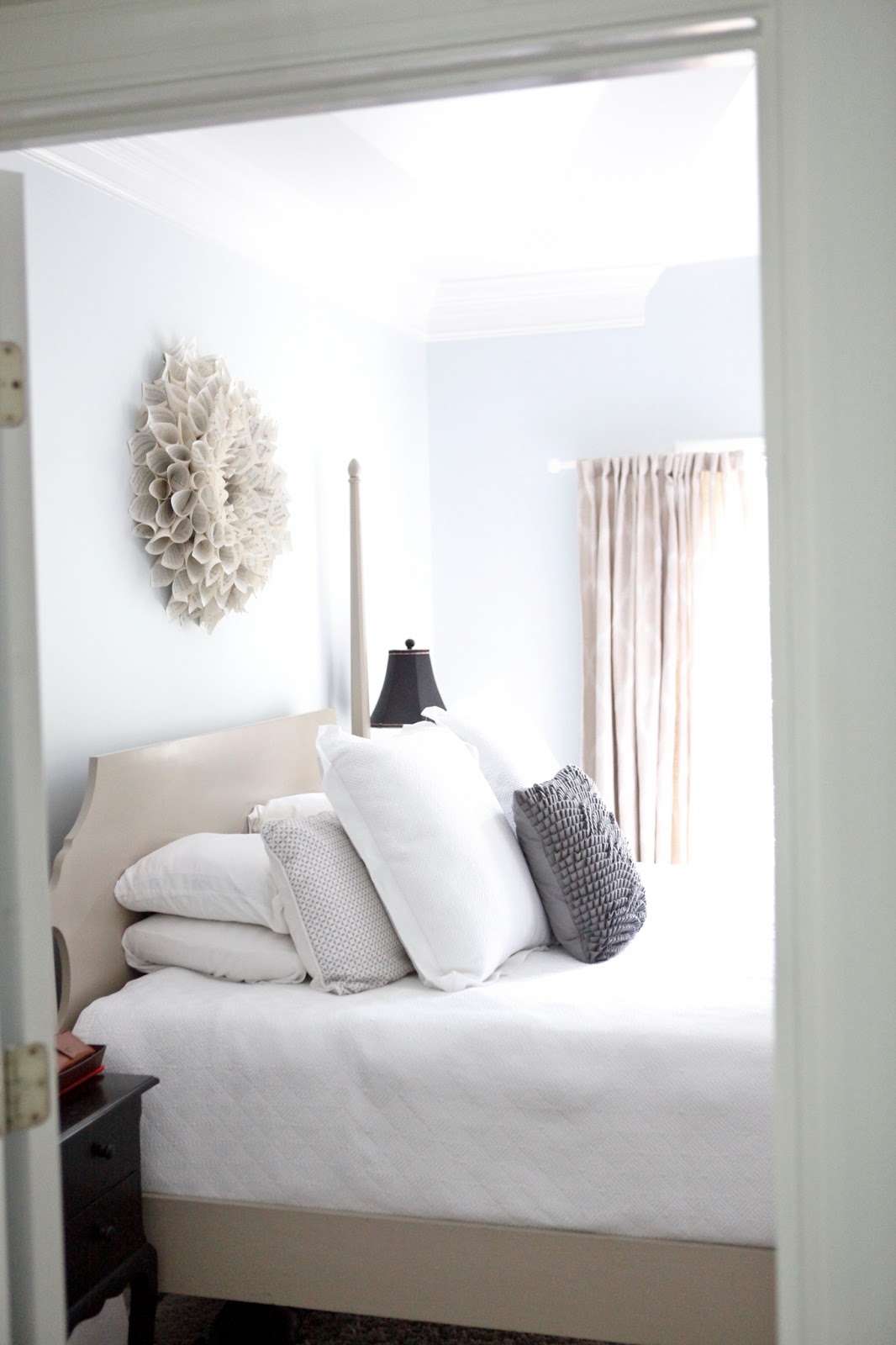 Master Bedroom Inspiration Carolina Charm We Ve Still Got A Few Projects To Wrap Up But Today I Thought D Share The Inspiration Behind Our Master Bedroom Makeover