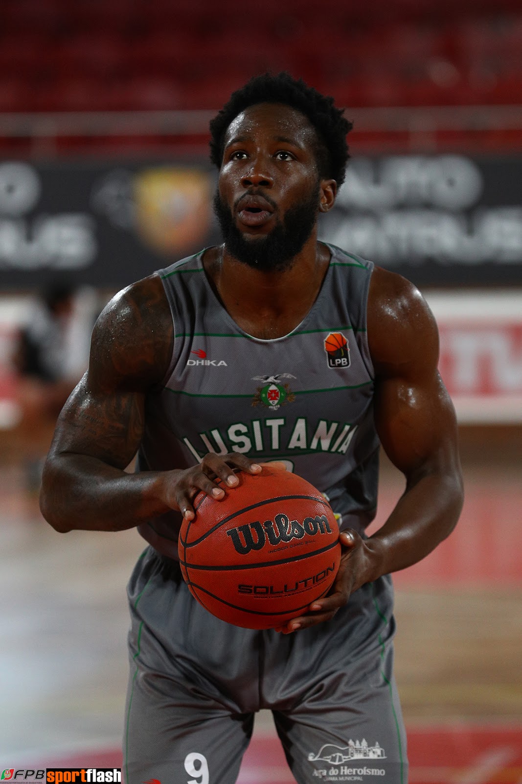 Amadou Sidibe, MVP de la liga portuguesa Lucentum Blogging