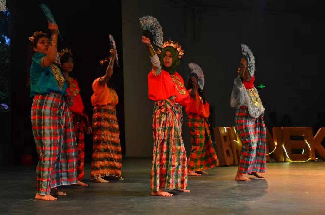 Budaya Indonesia, Budaya Indonesia Artikel, Budaya Indonesia Beragam