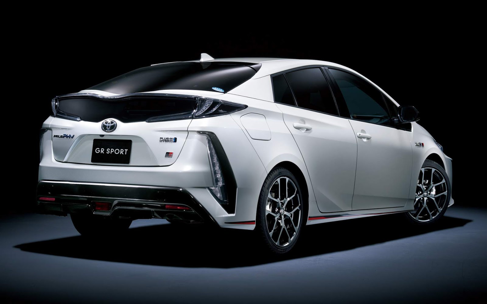 Um Carro Esportivo é Financiado Pelo Japão EDUCA