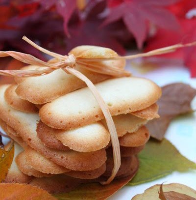 Vietnamese Dessert Cat Tongue Cookie All Asian Recipes For You Cat Tongue Cookie Vietnamese Dessert