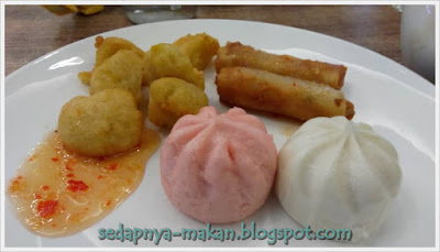 antara kuih yang ada
