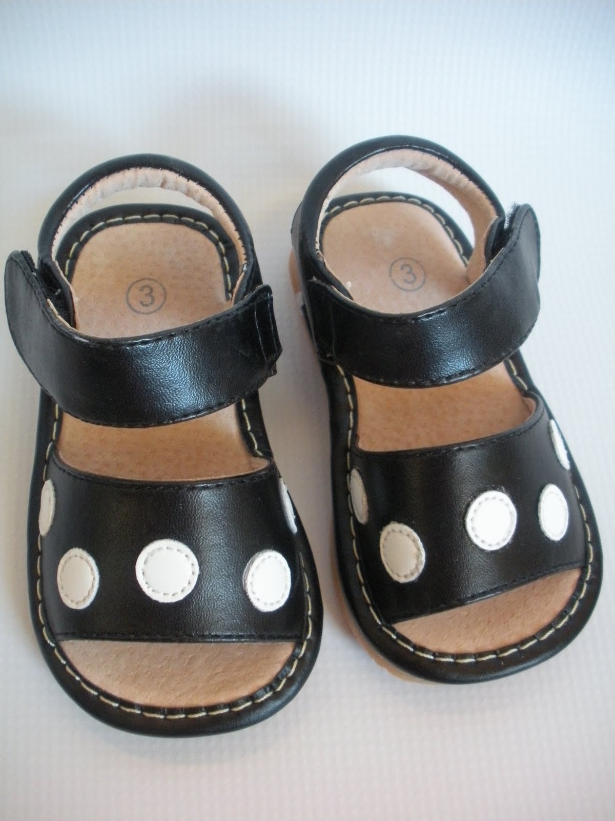 Squeaky Shoes for Tiny Tots: Girls Squeaky Sandals