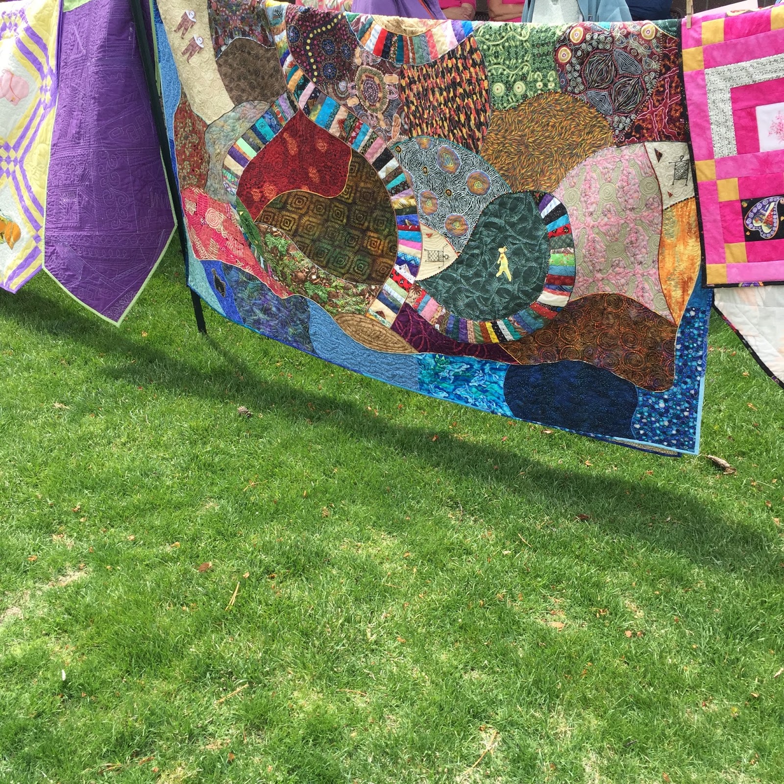 Quilting Mod Thimbleweeds Outdoor Quilt Show 2016