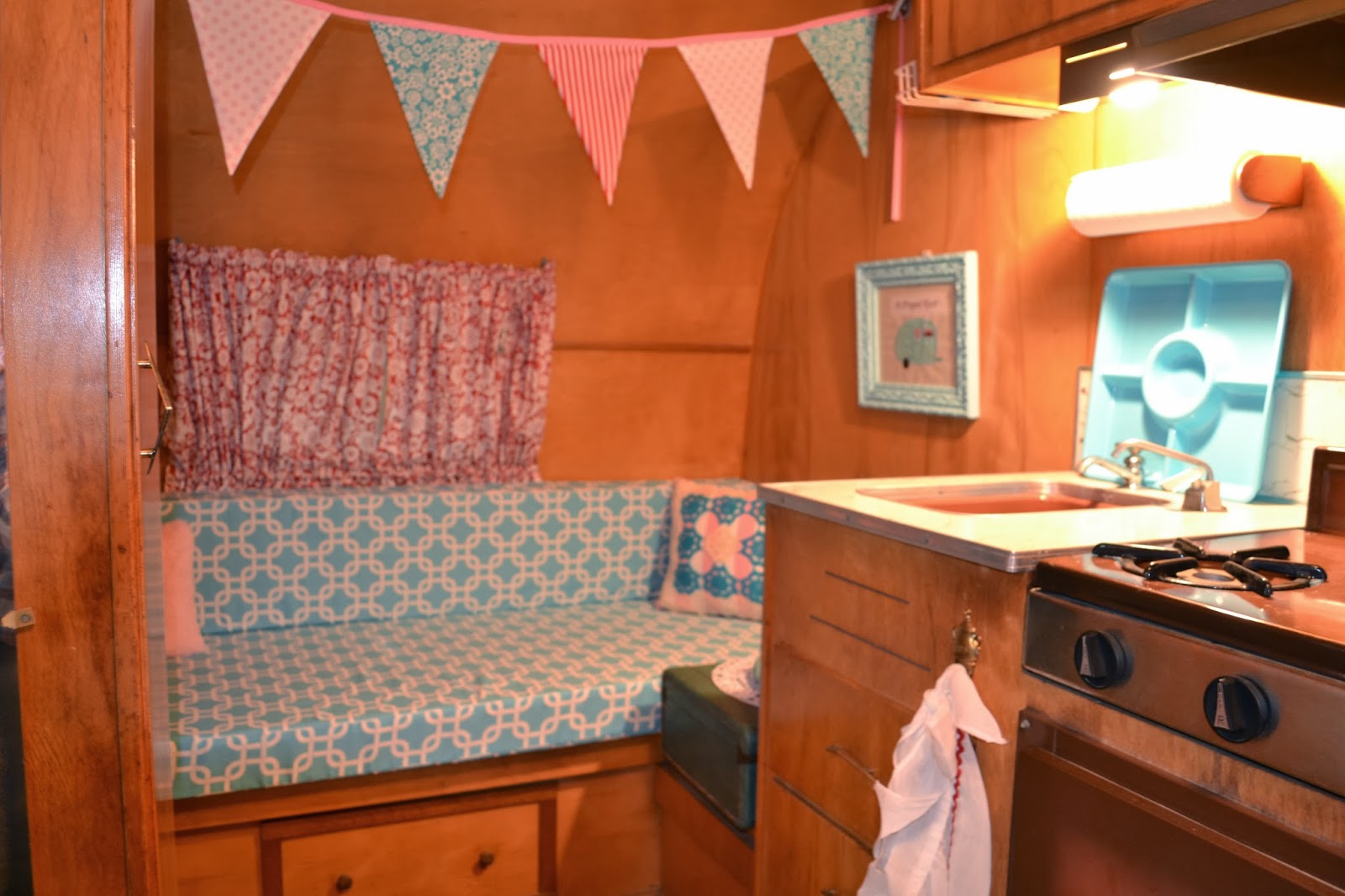 Closet Crafter New Couch Cushions For the Vintage Camper
