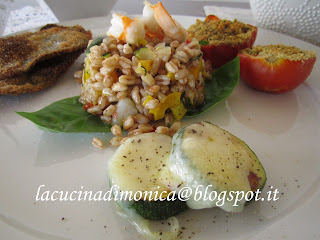 insalata di farro,gamberi e verdure saltate