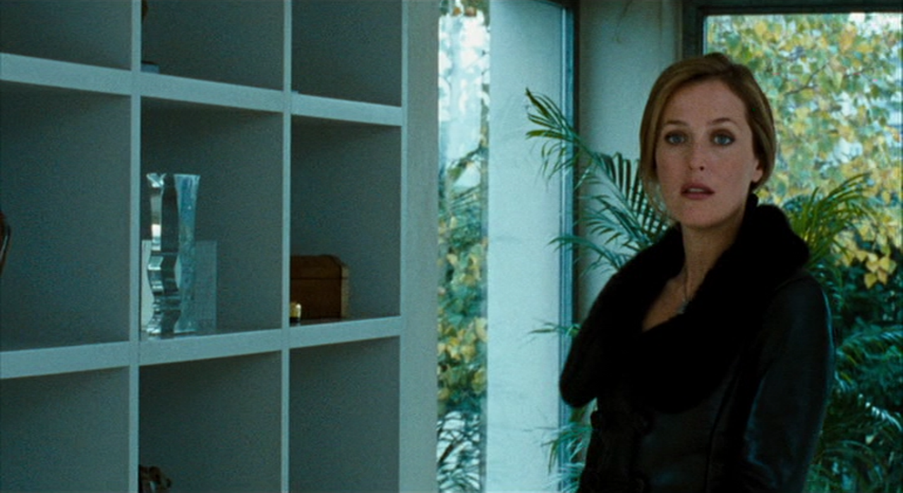 Gillian Anderson Movies And Tv Shows Movie and TV Cast Screencaps: Gillian Anderson as Alice in Closure aka