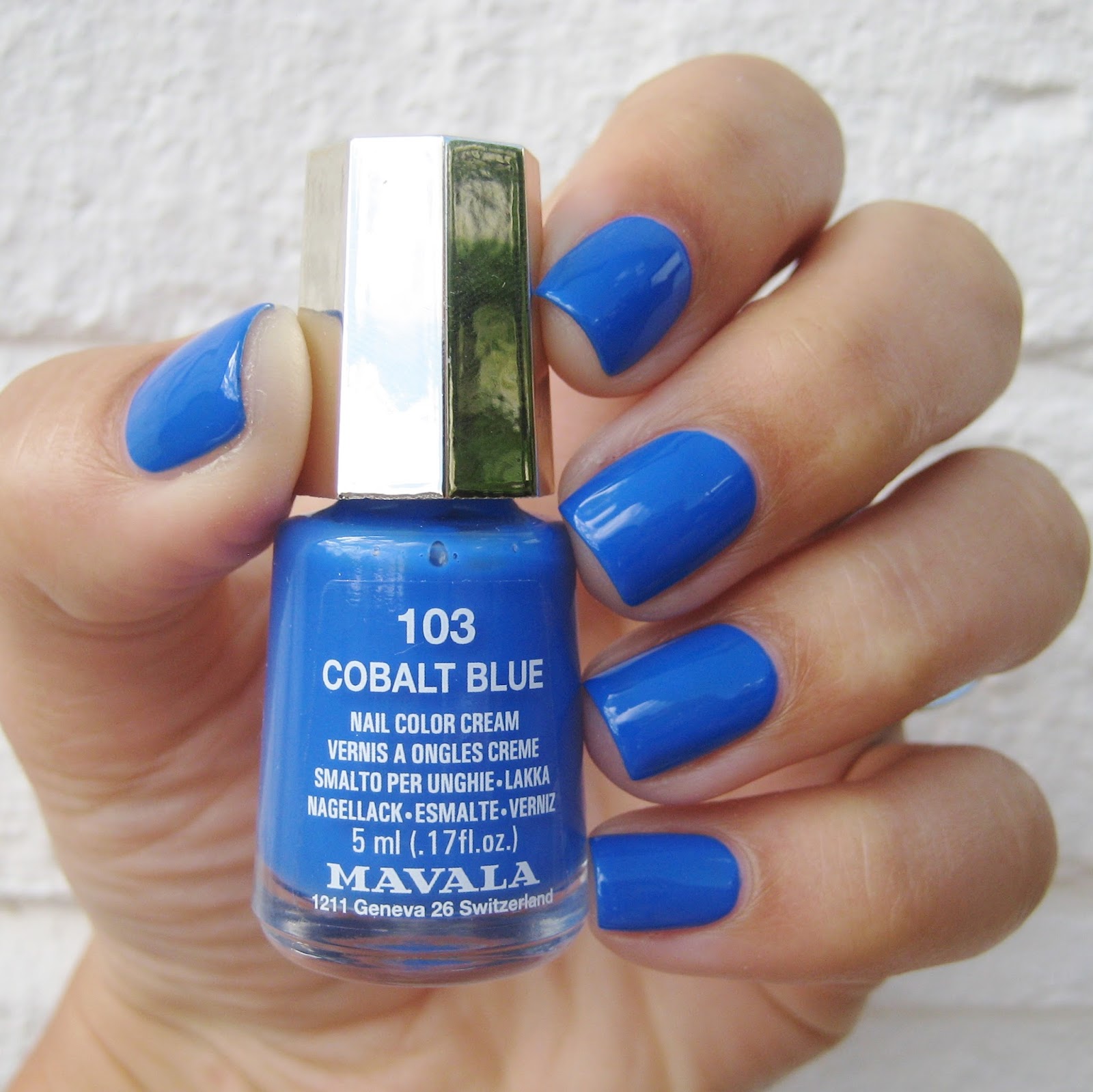 Dahlia nails mavala cobalt blue