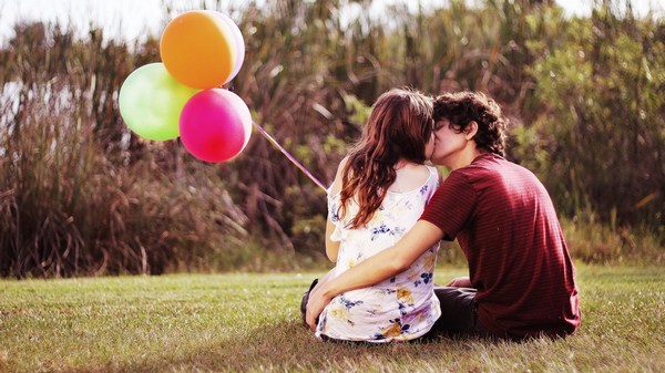 Romantic Wallpapers HD Cute Couple Kiss