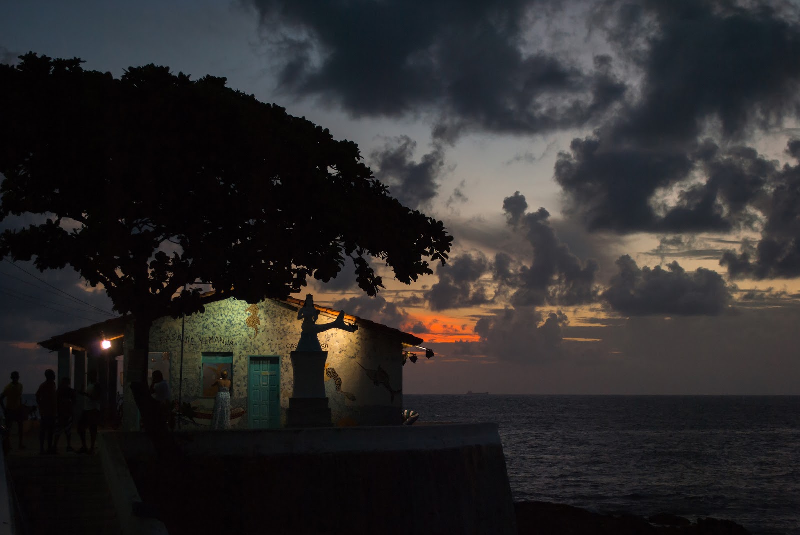 Casa de Iemanjá no Rio Vermelho