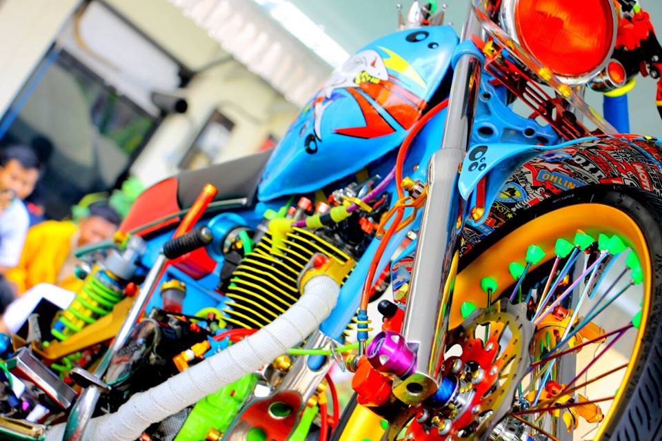 Foto Modifikasi Honda CB Kontes Basic GL 100 Mentereng