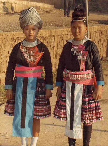 Gadis Hmong di Laos, 1973