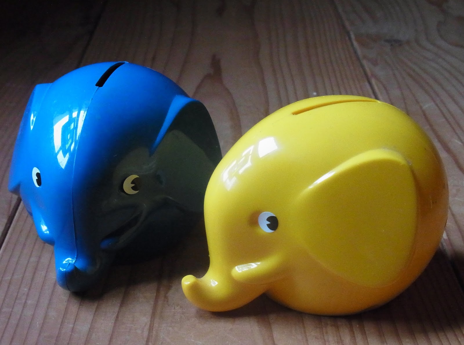 ドレスナー銀行 象の貯金箱 3 【公式通販】