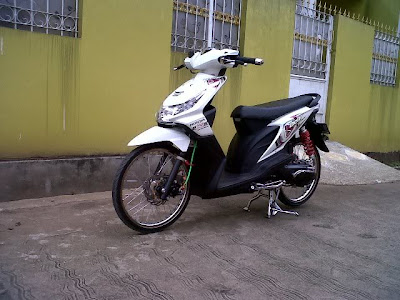 Modifikasi Honda Beat Ban Lebar | Wallpaper Modifikasi Motor