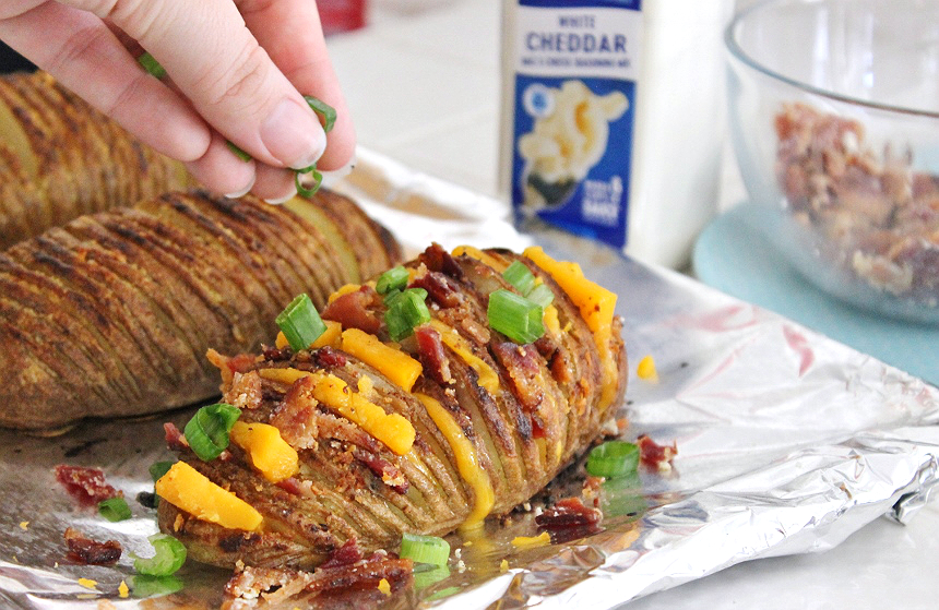 #LeaveBlandBehind with delicious recipe free cooking thanks to NEW McCormick Seasoning Blends- Try these White Cheddar Bacon Hasselback Potatoes tonight! #AD