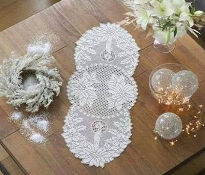 Toalhinha de Crochê Para Decoração de Natal Com Gráfico