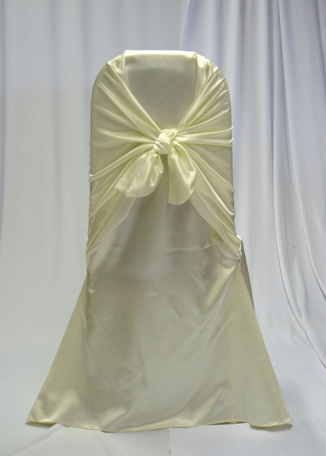 RENT CHAIR COVERS TORONTO. CHAIR COVER RENTALS.