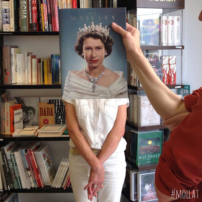 40 Hilarious Pictures That Show What Bookstore Employees Do When They're Bored 40 Hilarious Pictures That Show What Bookstore Employees Do When They're Bored