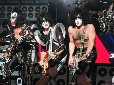 Banda Kiss Foto de la Banda Kiss en el escenario
