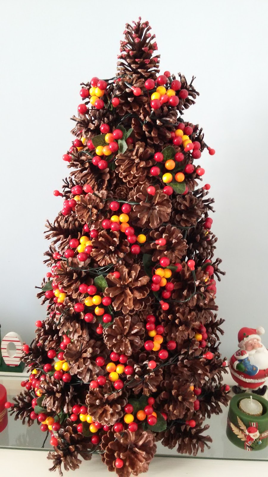 Blá Blá Blá da Rô: Minha Árvore de Natal feita de Pinhas