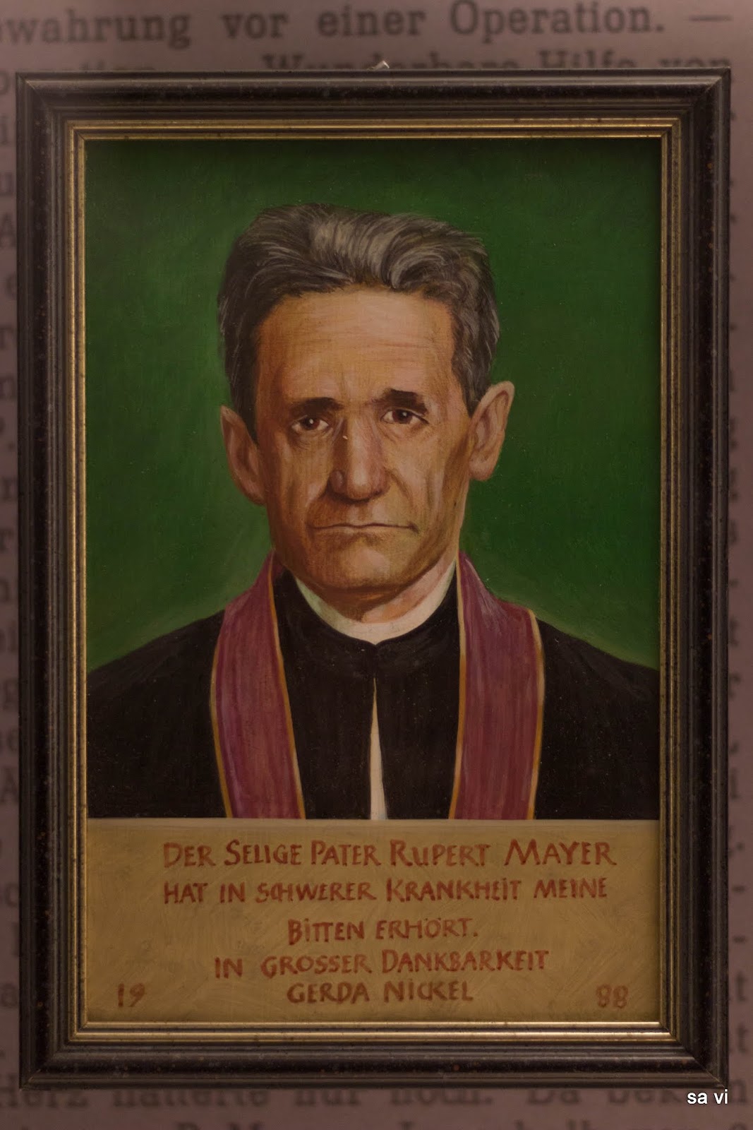 sacerdos viennensis: Gewidmet den Besuchern aus Germanien: Am Grab des