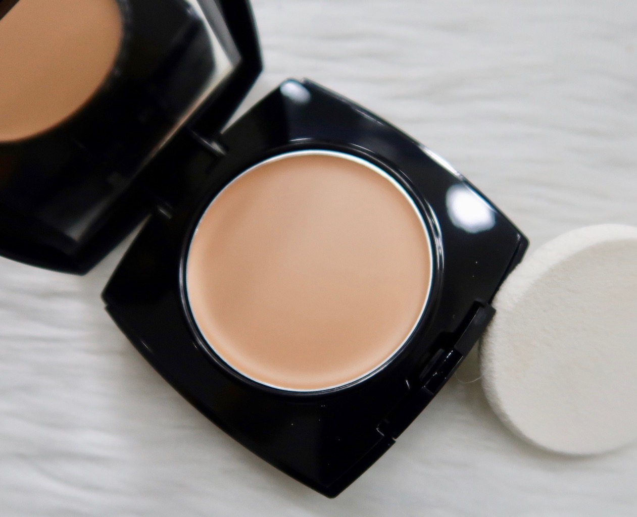 NEW Avon True Flawless Ultra Matte Cream To Powder Foundation review