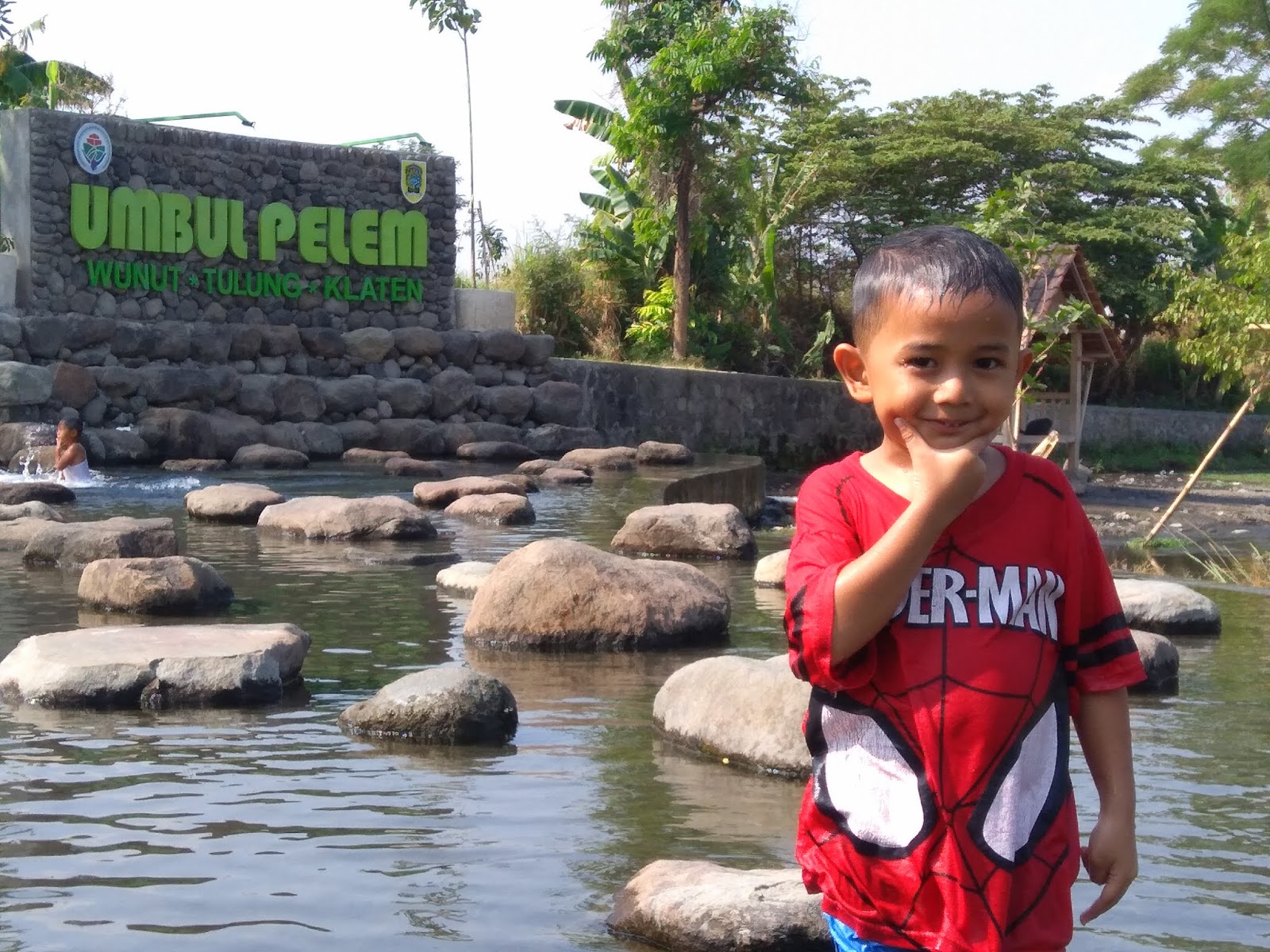 Sensasi Berenang Dikelilingi Persawahan Kunjungi Wisata Air Sensasi Berenang Dikelilingi Persawahan Kunjungi Wisata Air