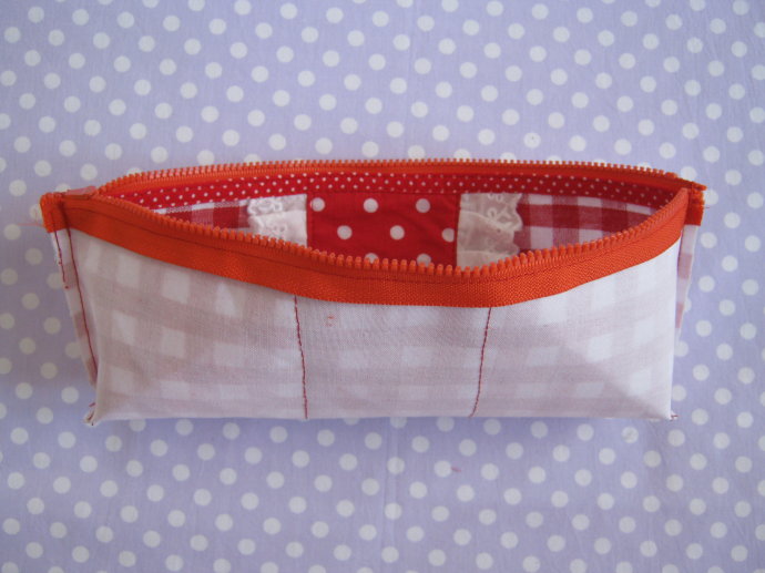 How to Sew Pencil case or cosmetic bag. DIY Photo Tutorial