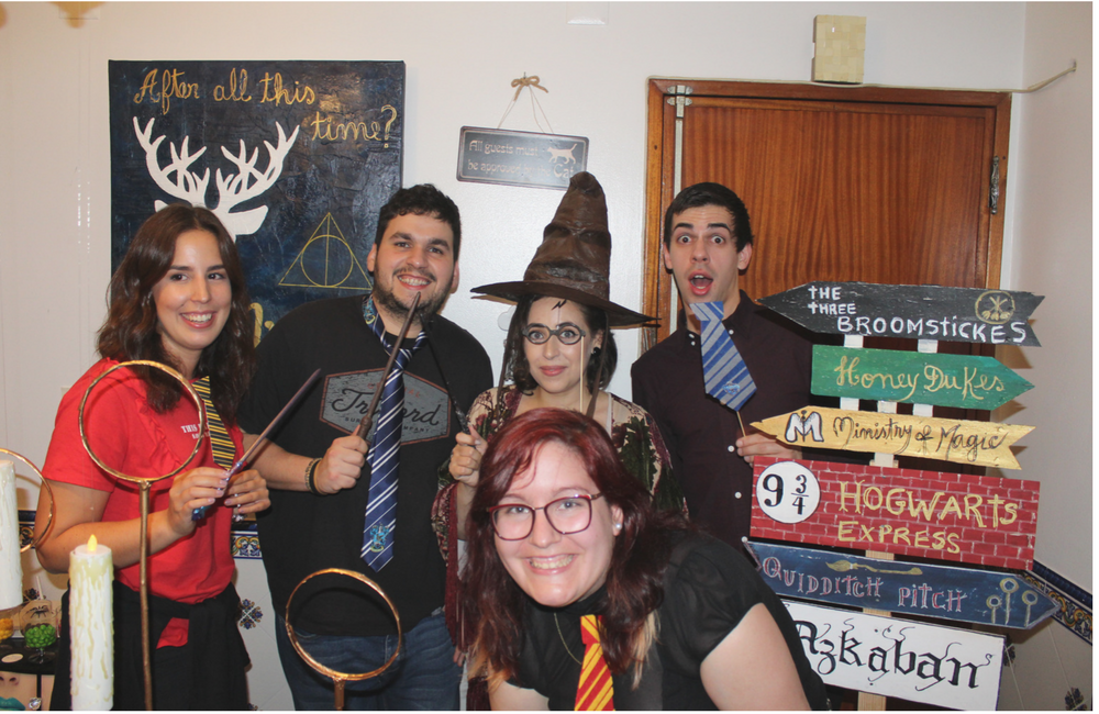 Harry Potter birthday party + pims cake design + glood+ party and bite +festa de aniversário + 25 anos + blogue de casal + lifestyle + Harry Potter + decoração Harry Potter + wc hp + comida harry potter + decor + blogue ela e ele + ele e ela Harry Potter birthday party + pims cake design + glood+ party and bite +festa de aniversário + 25 anos + blogue de casal + lifestyle + Harry Potter + decoração Harry Potter + wc hp + comida harry potter + decor + blogue ela e ele + ele e ela
