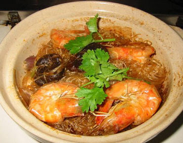 Glass noodles recipes: White prawn baked with glass noodle in casserole