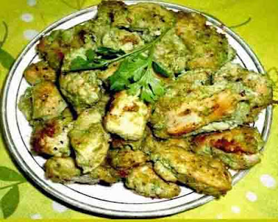 Chicken with green masala fry