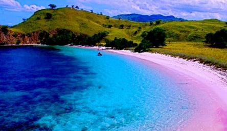  Mungkin sudah tidak abnormal lagi bicara soal pulau Lombok 12 Tempat Wisata di Lombok Yang Wajib Kamu Kunjungi