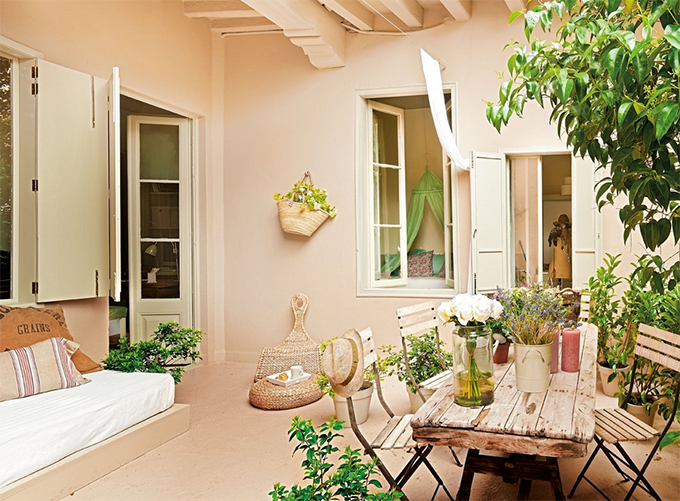 Decoração: Uma linda casa feminina em tons pastel