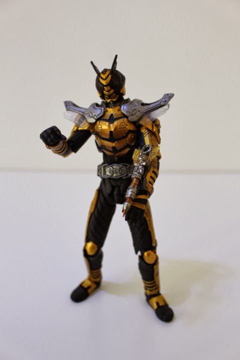 UZU's Hobby Collectible & Others : S.I.C. KAMEN RIDER THE BEE RIDER ...