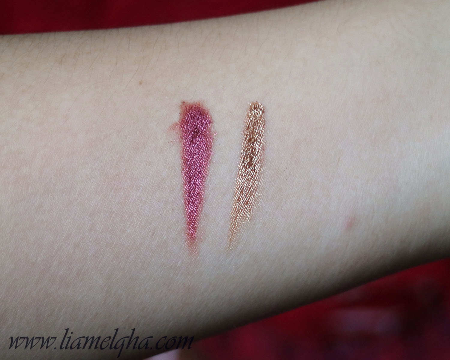 Review Inez Loose Eyeshadow Powder 02 Aztec Gold dan 04 Glamourous Red