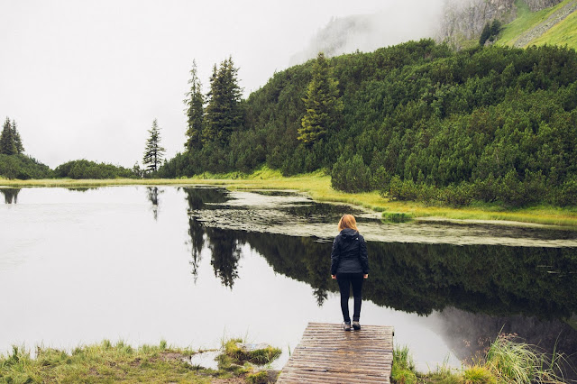 Wanderung zum Wiegensee ein echter Geheimtipp bei Regenwetter! Super Schlechtwetter Wanderung an der Grenze zwischen Vorarlberg und Tirol. Wandern Montafon Verwall 01